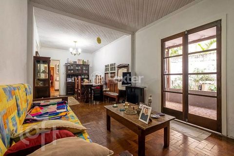 Image 4 - 932687