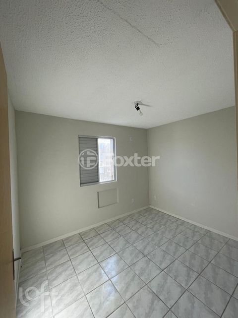 Image 3 - 932692