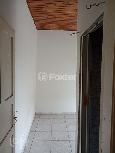 Image 5 - 932701