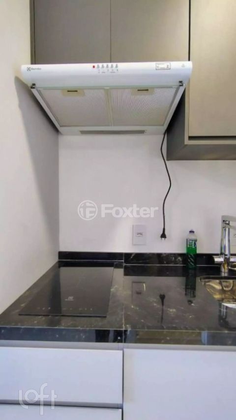 Image 3 - 932716