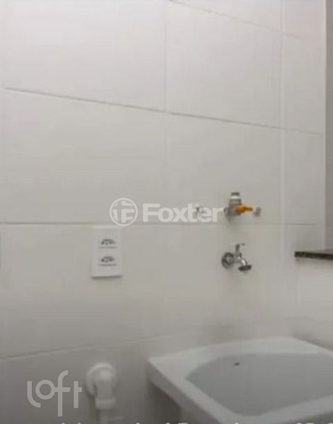 Image 9 - 932721