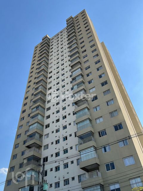 Image 18 - 932727