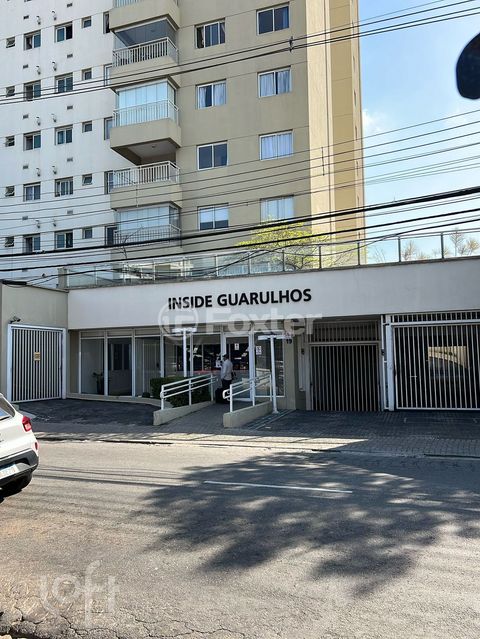 Image 17 - 932727