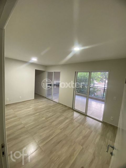 Image 4 - 932731
