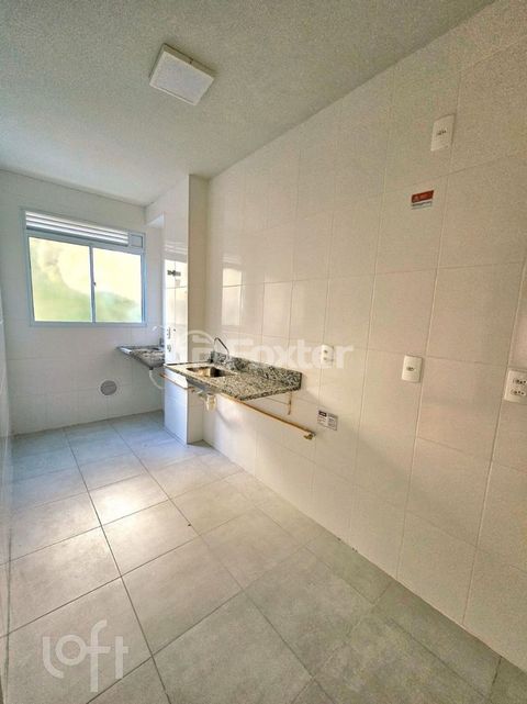 Image 4 - 932738
