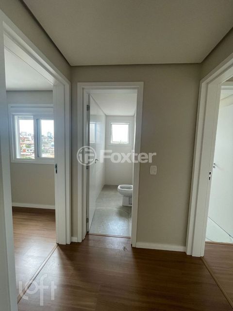 Image 6 - 932743