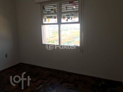 Image 4 - 932752