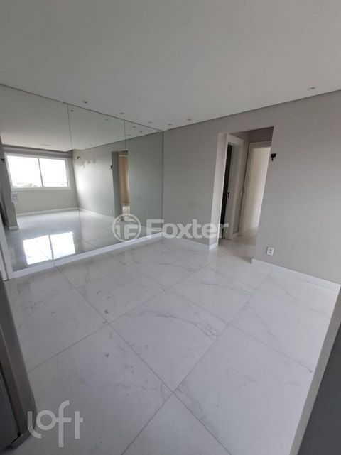 Image 7 - 932758