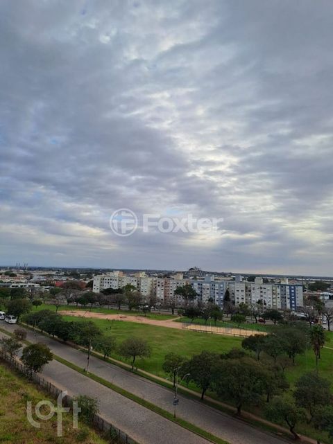 Image 11 - 932758