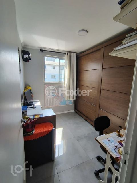 Image 3 - 932789