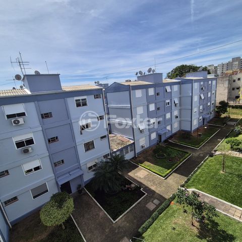 Image 5 - 932909
