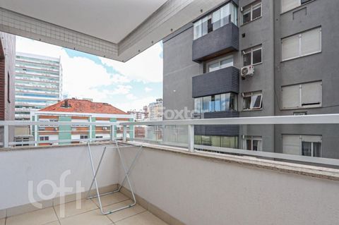 Image 7 - 932940