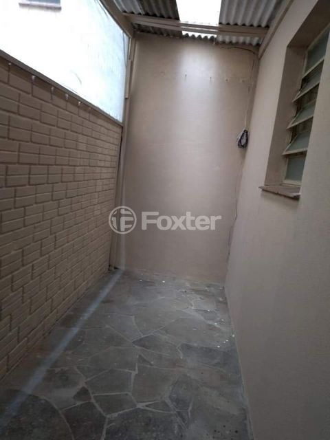 Image 7 - 933417