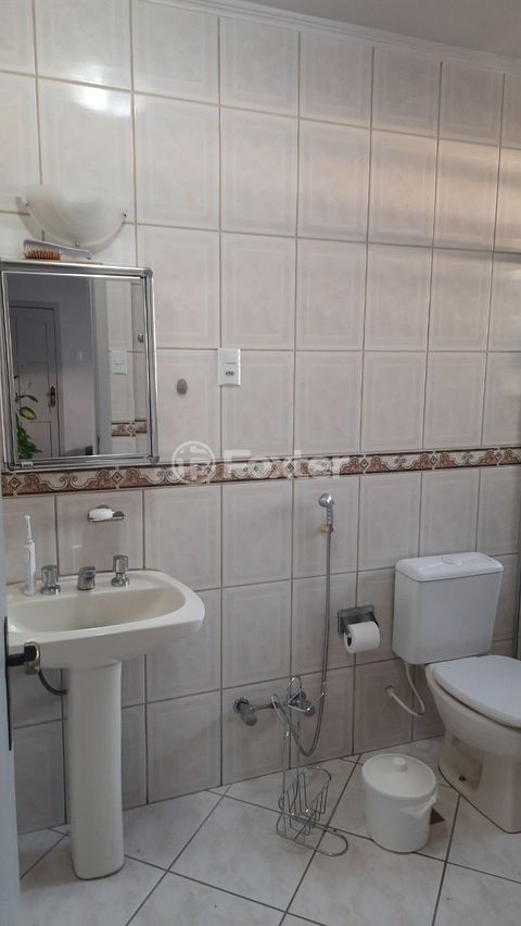 Image 3 - 933548