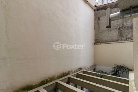 Image 4 - 933672