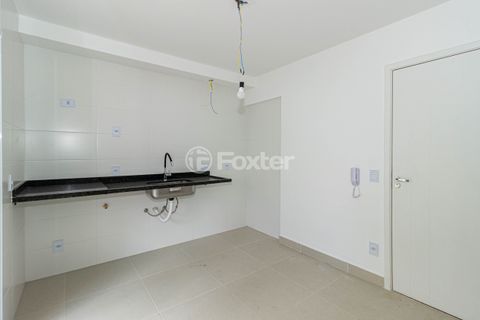 Image 7 - 933682