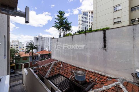 Image 4 - 933688