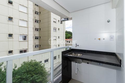 Image 3 - 933699