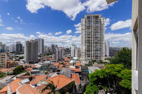 Image 6 - 933702