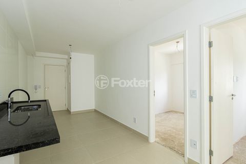 Image 7 - 933704