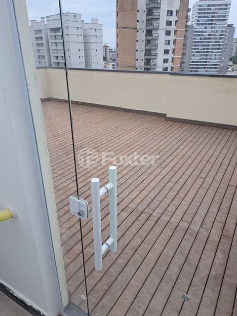 Image 3 - 933704