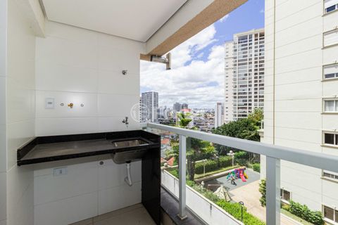 Image 3 - 933705