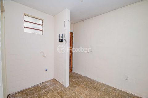 Image 7 - 933892