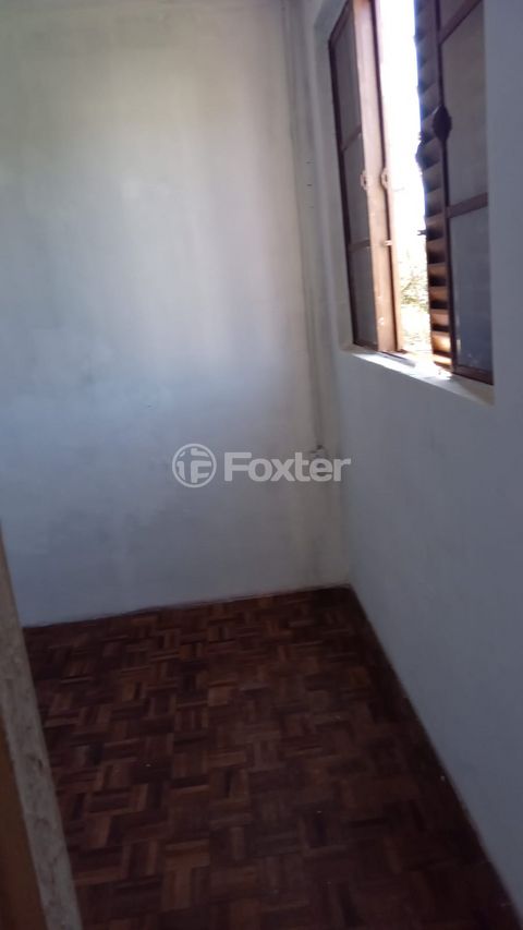 Image 6 - 933892