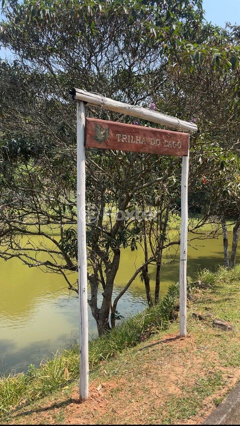 Image 4 - 934761