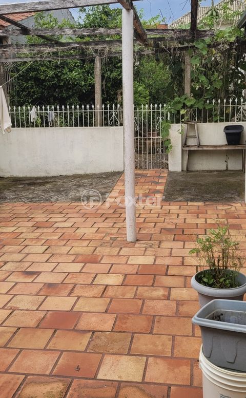 Image 8 - 935461