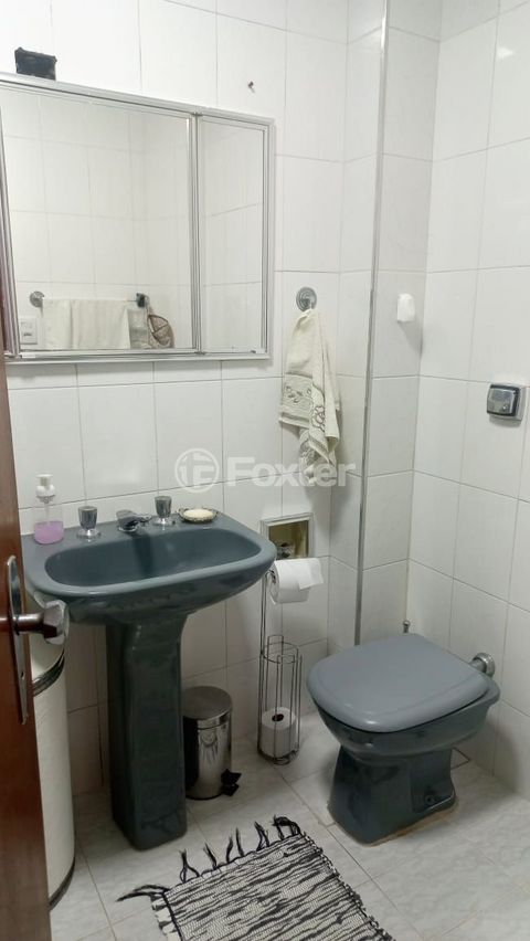 Image 5 - 935466