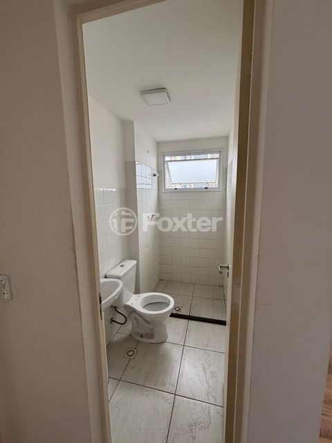 Image 3 - 935523