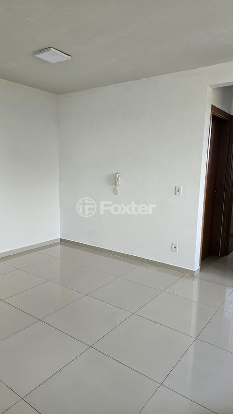Image 1 - 935727
