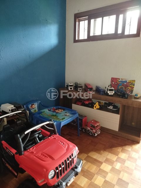 Image 4 - 936704