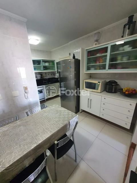 Image 8 - 937128
