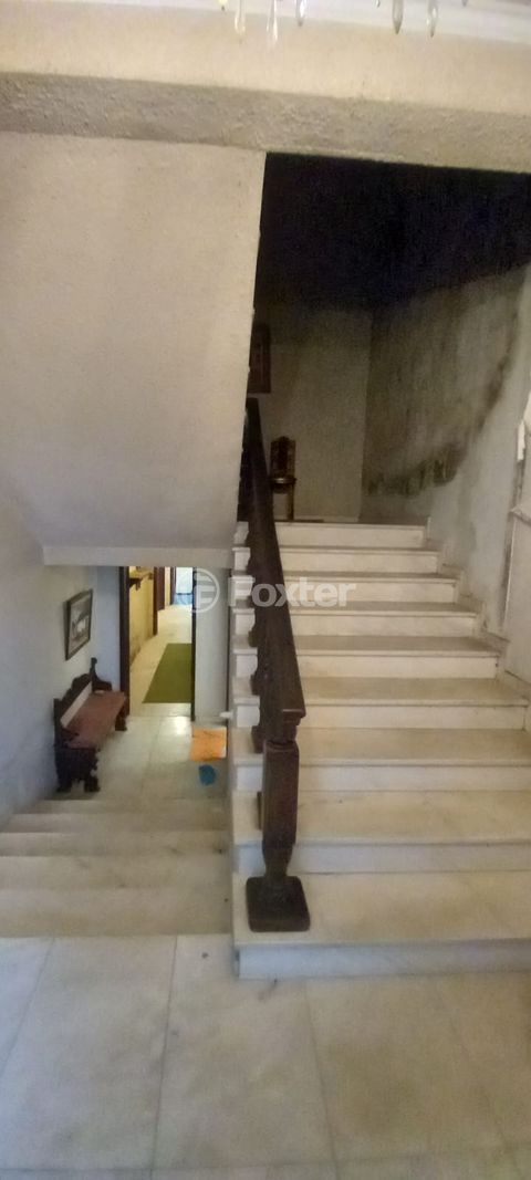 Image 6 - 937582