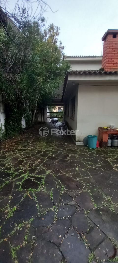 Image 16 - 937582