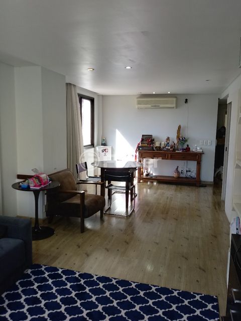 Image 2 - 938098