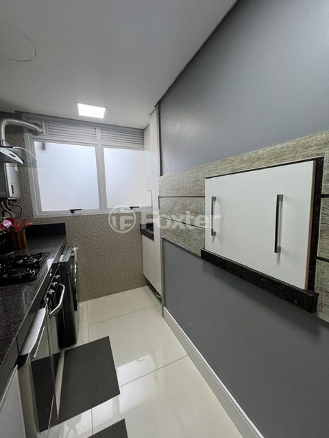 Image 8 - 938476