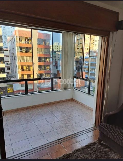 Image 3 - 938745