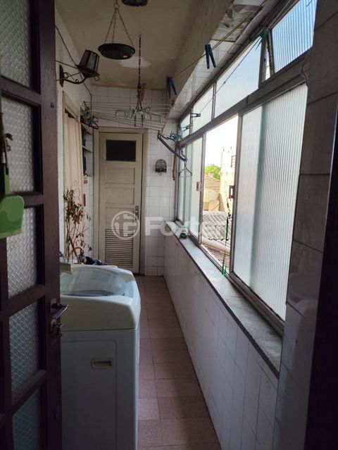 Image 8 - 938955