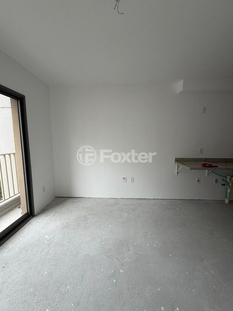 Image 2 - 939024