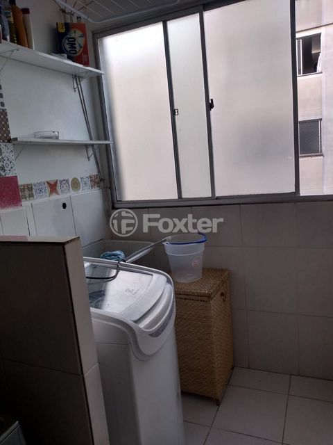 Image 7 - 939727
