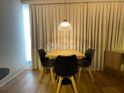 Image 3 - 940355