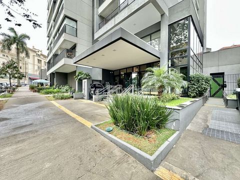 Image 8 - 940385
