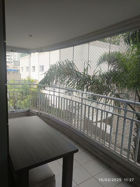 Image 16 - 940697