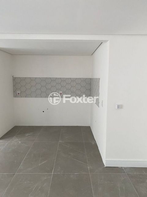 Image 2 - 941156