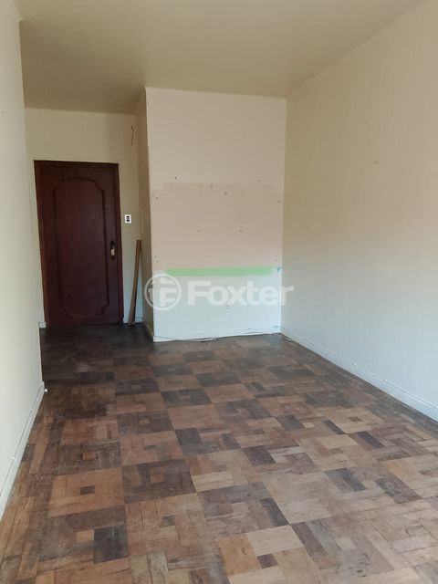 Image 1 - 941913