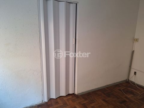 Image 7 - 942440